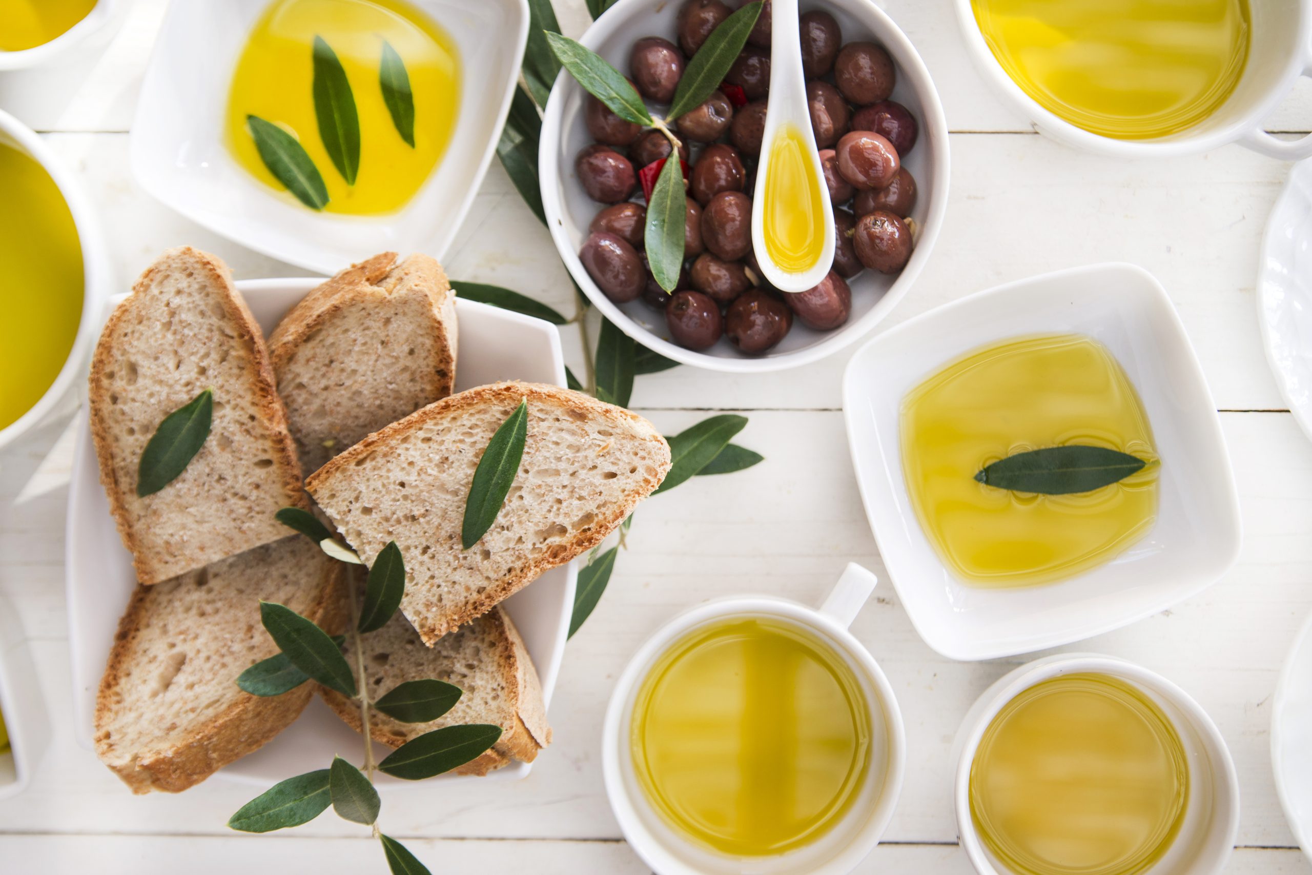 Olive Oil and Antioxidants: Secrets to Slow the Aging Process