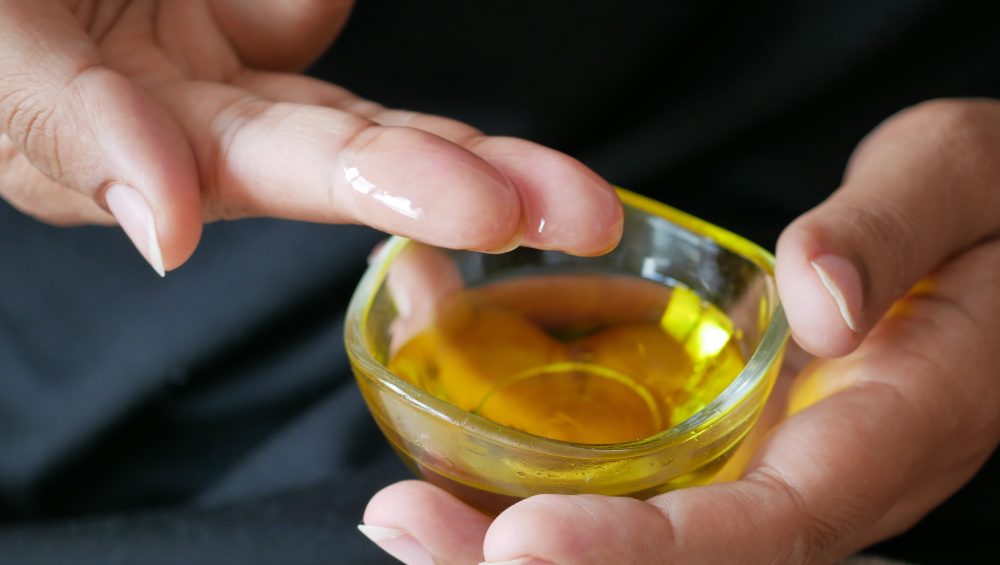 El ve Tırnaklarınız için Doğanın Mucizesi: Zeytinyağı