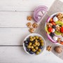 Healthy Snacks: Tasty Alternatives with Olives and Olive Oil